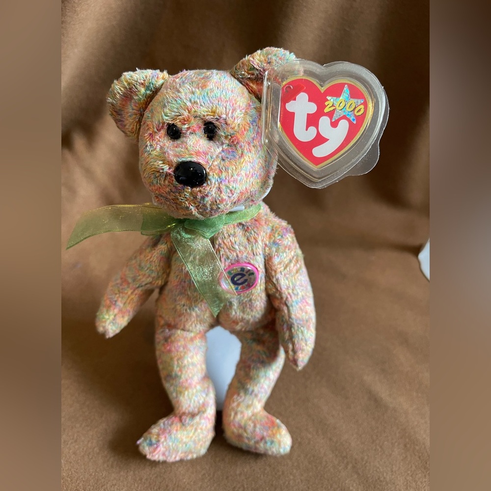 TY Beanie Baby Speckles the Bear
- 2000 New